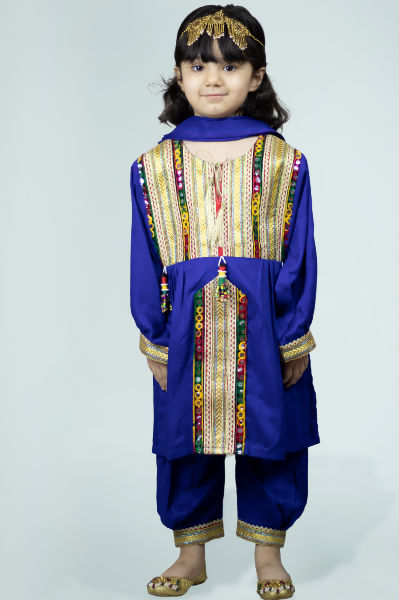 Pakistani Traditional Dresses For Girls